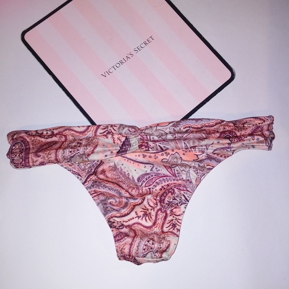 Victoria Secret Swim Bottom
Hottie Cheeky
Paisley
Shimmer - Picture 4 of 4